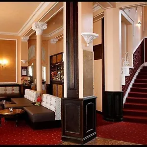 Metropole Hotel